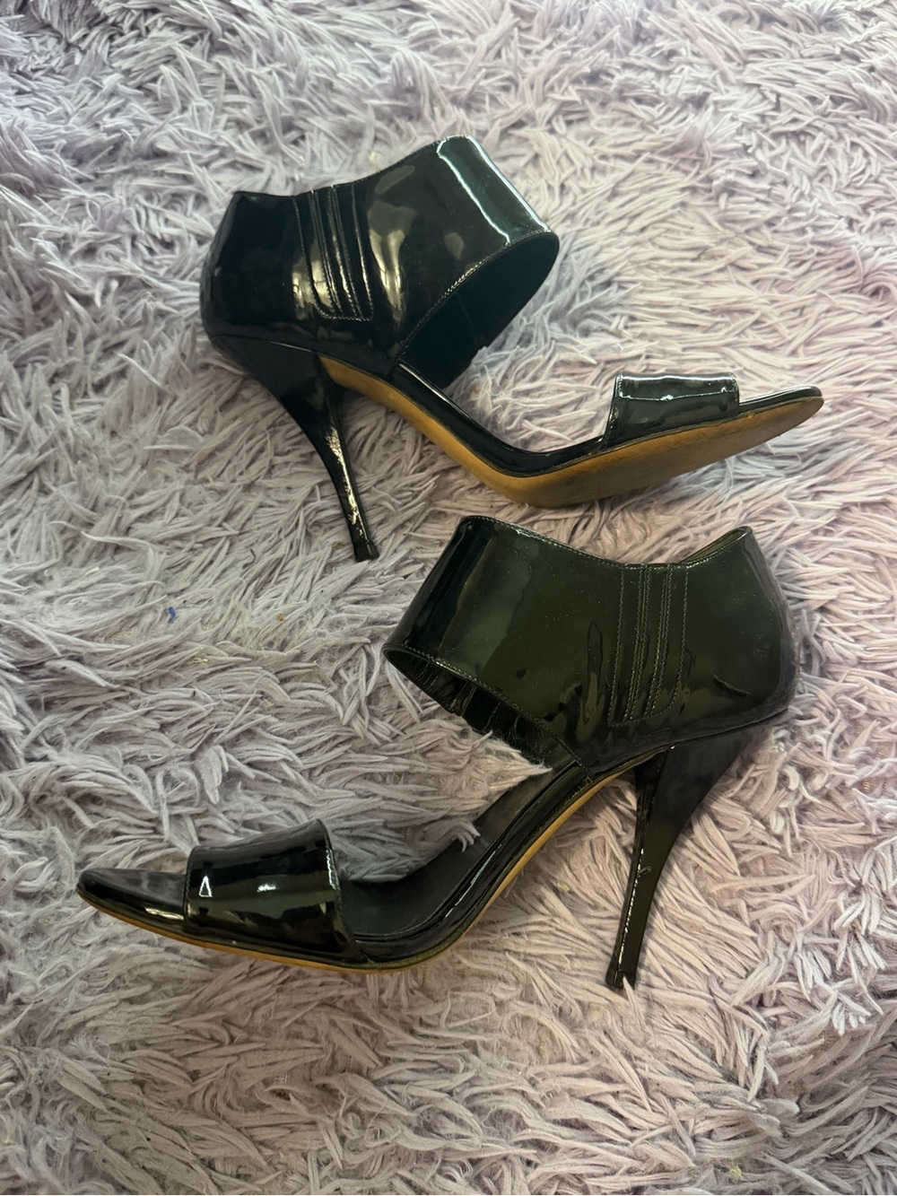 Gucci Black Patent Leather High-Heel Open-Toe Ankle Cuff Sandals